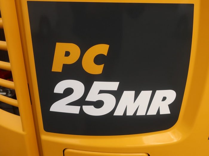 2597　コマツ　ミニショベル　PC25MR