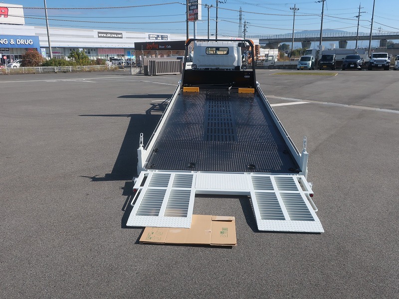 キャリアカー　未使用車