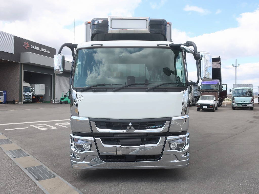 冷凍ウイング リアエアサス 未使用車