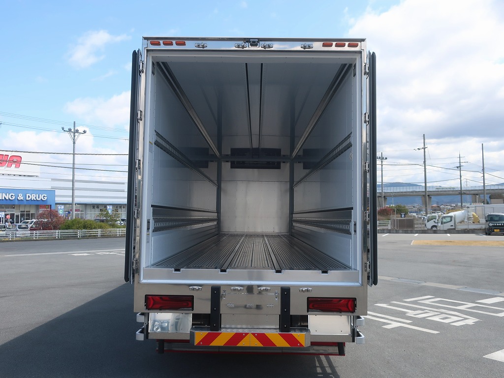冷凍ウイング リアエアサス 未使用車