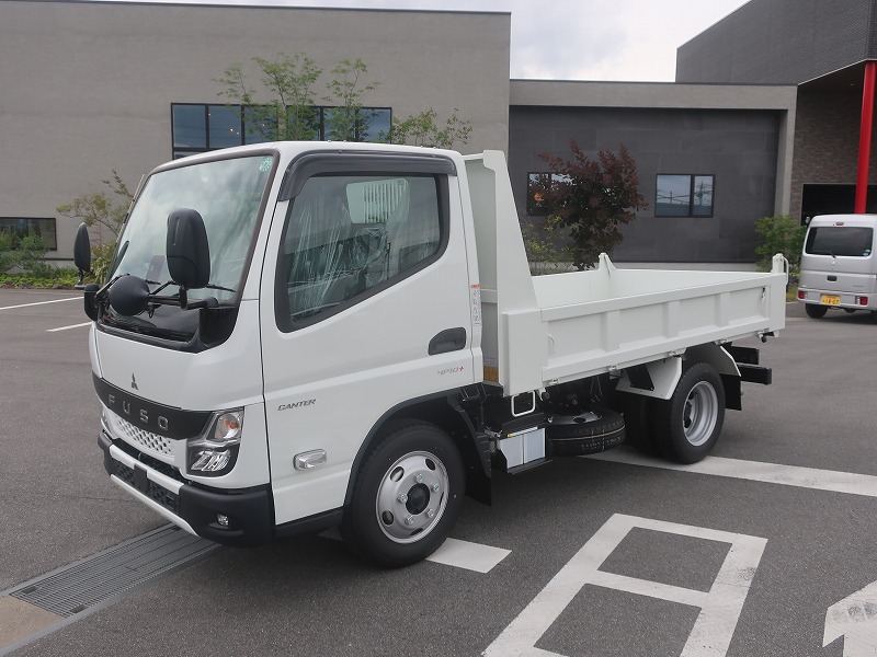 ダンプ　低床　3ｔ4ナンバー　未使用車