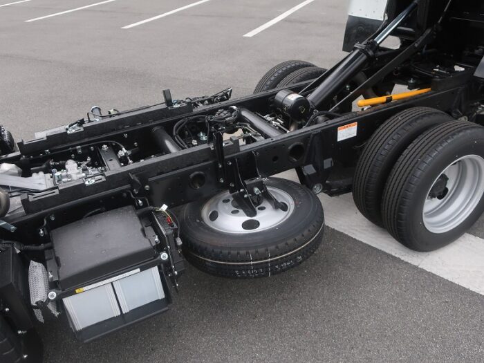 2790　三菱　ダンプ　低床　3ｔ4ナンバー　未使用車