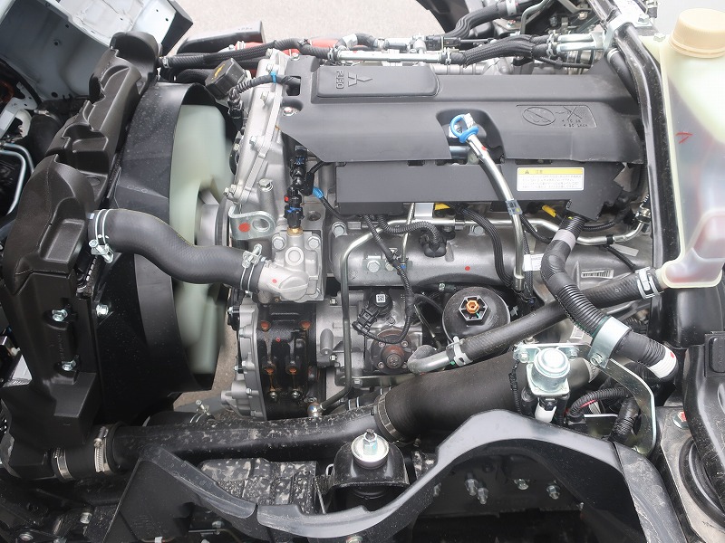 ダンプ　低床　3ｔ4ナンバー　未使用車