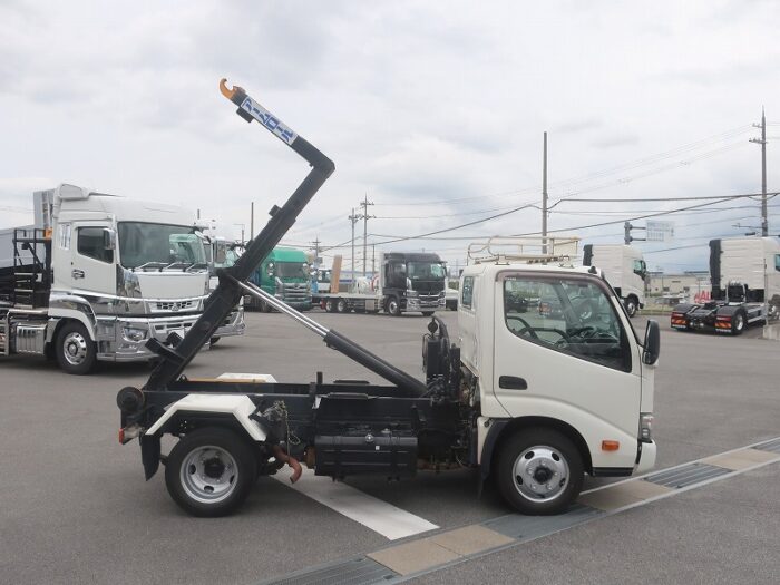 2791　日野　アームロール　3ｔ4ナンバー