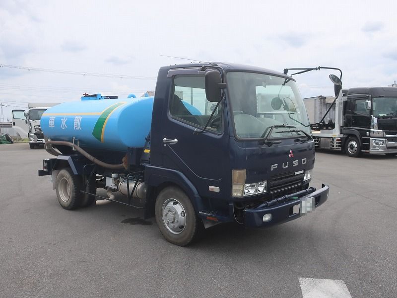 散水車