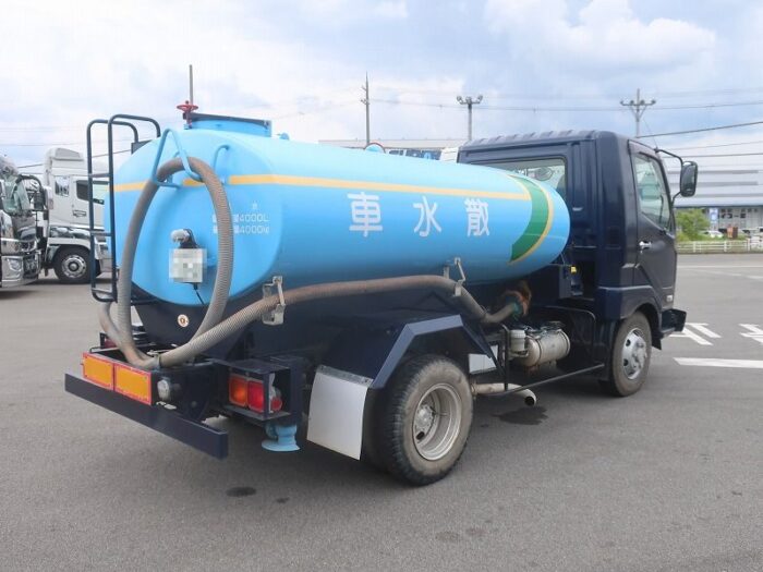2794　三菱　散水車