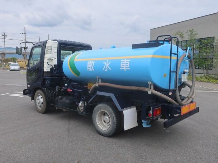 2794　三菱　散水車