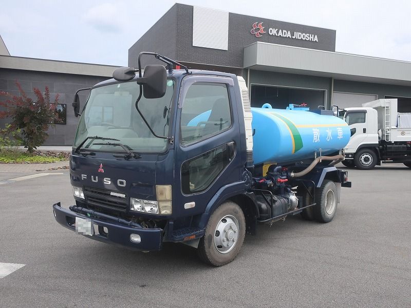 散水車