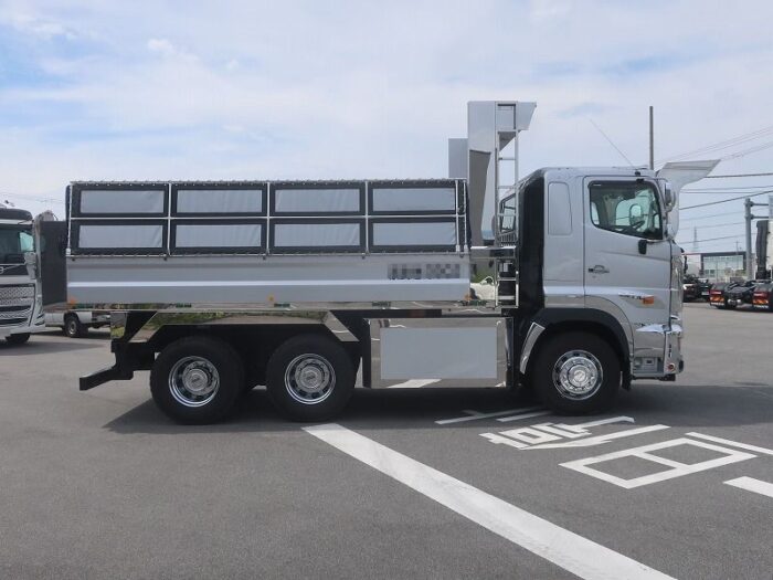 2796　日野　ダンプ　410ps　リターダ付