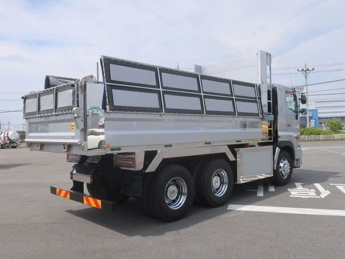 2796　日野　ダンプ　410ps　リターダ付