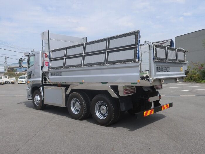 2796　日野　ダンプ　410ps　リターダ付