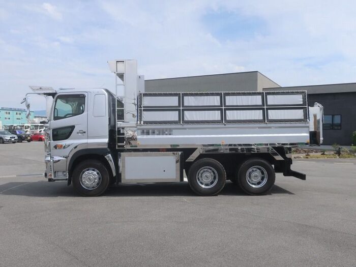 2796　日野　ダンプ　410ps　リターダ付