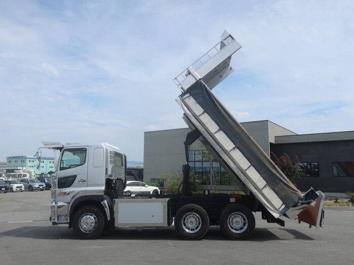 2796　日野　ダンプ　410ps　リターダ付