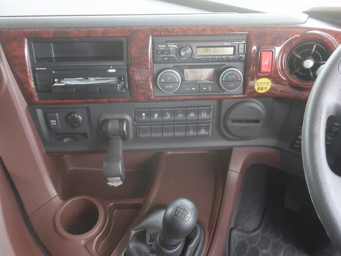 2796　日野　ダンプ　410ps　リターダ付