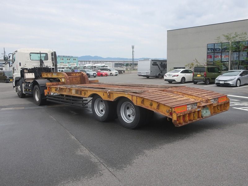 重機　運搬トレーラー
基準緩和　巾2,820mm


