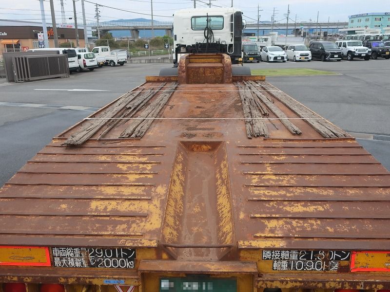 重機　運搬トレーラー
基準緩和　巾2,820mm


