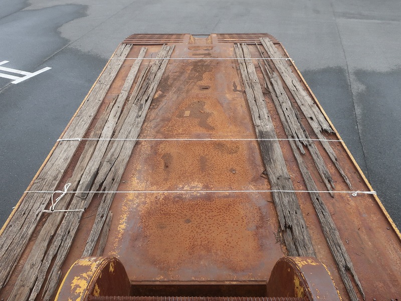 重機　運搬トレーラー
基準緩和　巾2,820mm


