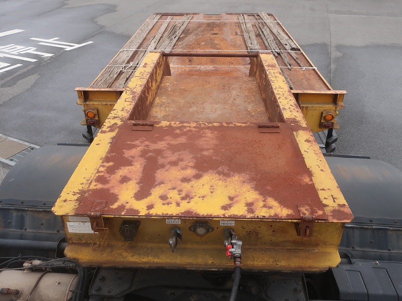 重機　運搬トレーラー
基準緩和　巾2,820mm



