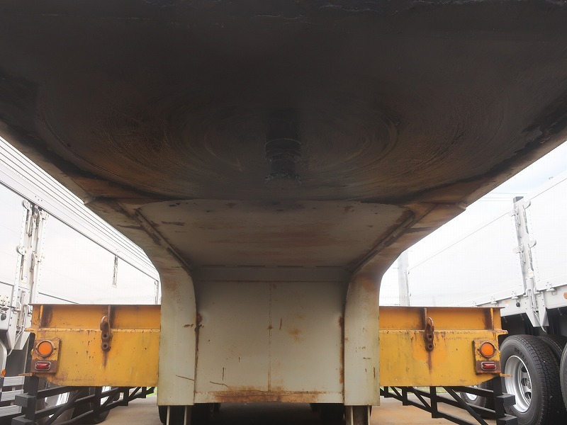 重機　運搬トレーラー
基準緩和　巾2,820mm


