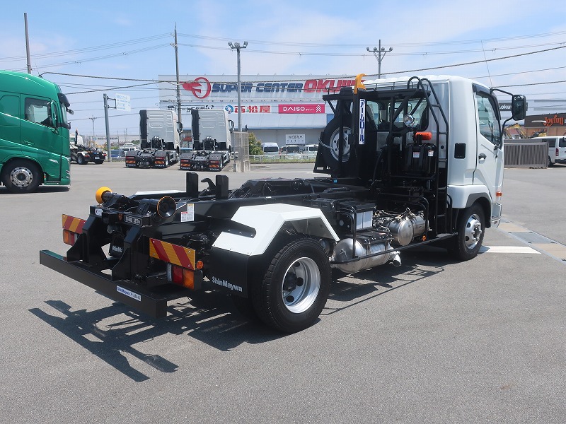 アームロール　未使用車