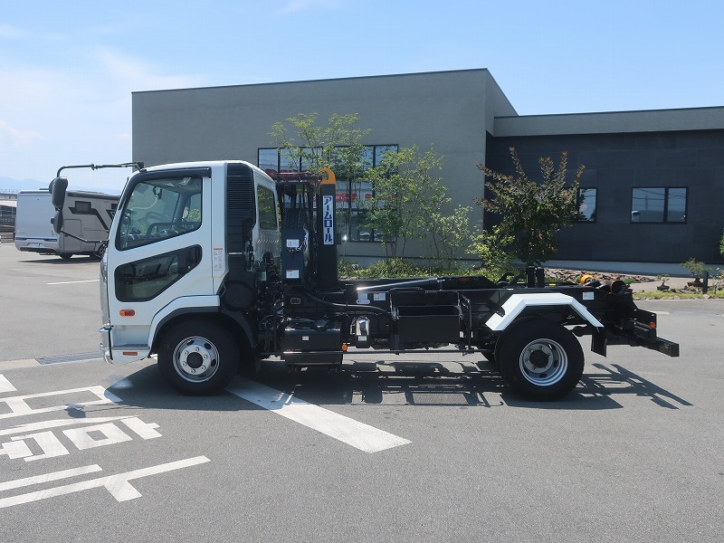 アームロール　未使用車