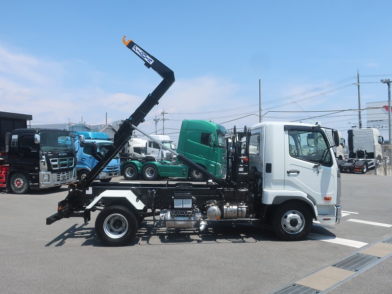 アームロール　未使用車