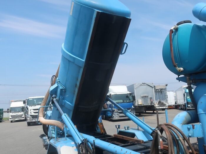 2800　三菱　増トン　バキュームダンパー
