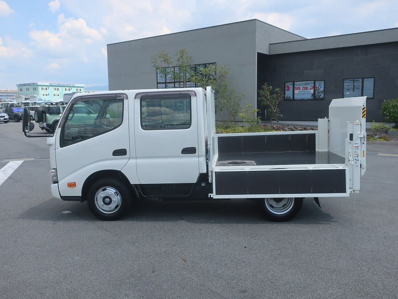 Wキャブ　垂直ゲート付
未使用車