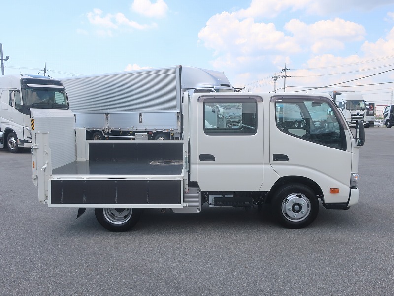 Wキャブ　垂直ゲート付
未使用車