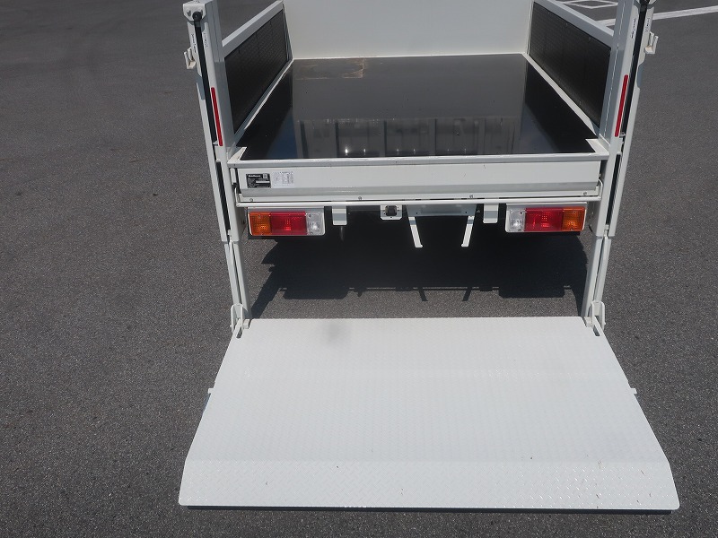 Wキャブ　垂直ゲート付
未使用車