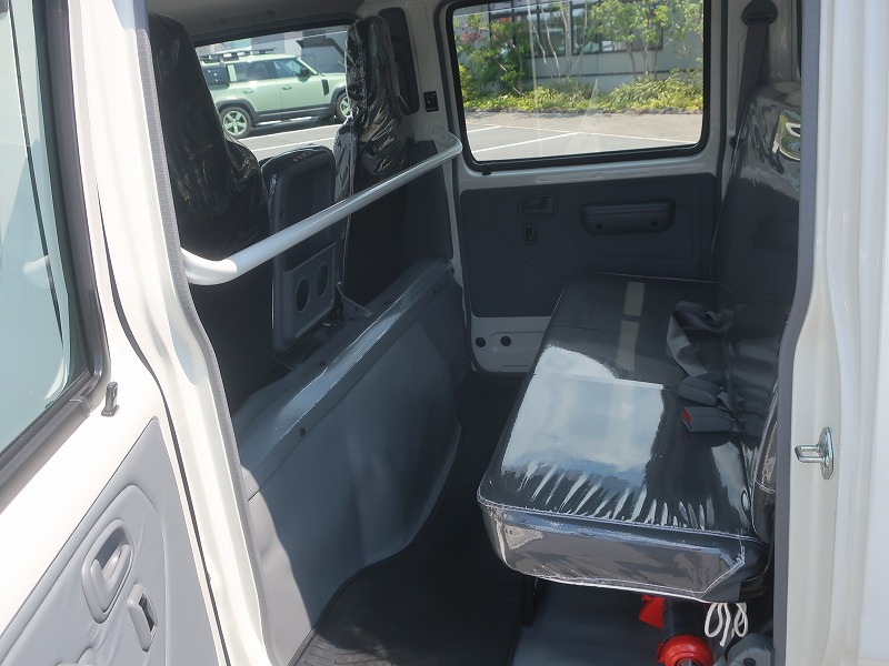 Wキャブ　垂直ゲート付
未使用車
