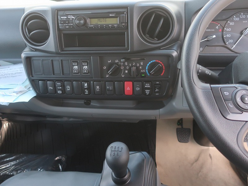 Wキャブ　垂直ゲート付
未使用車