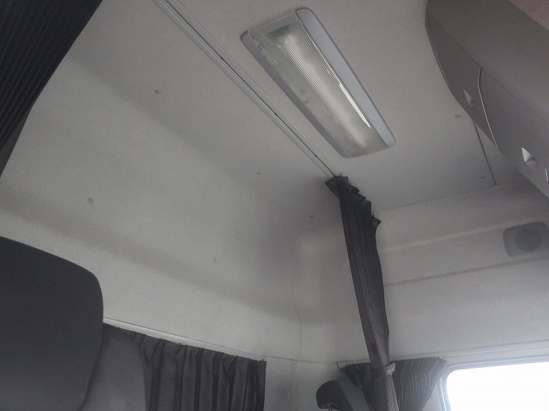 ハイルーフ　リアエアサス