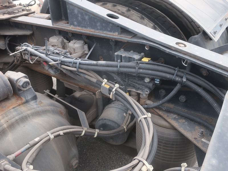 ハイルーフ　リアエアサス