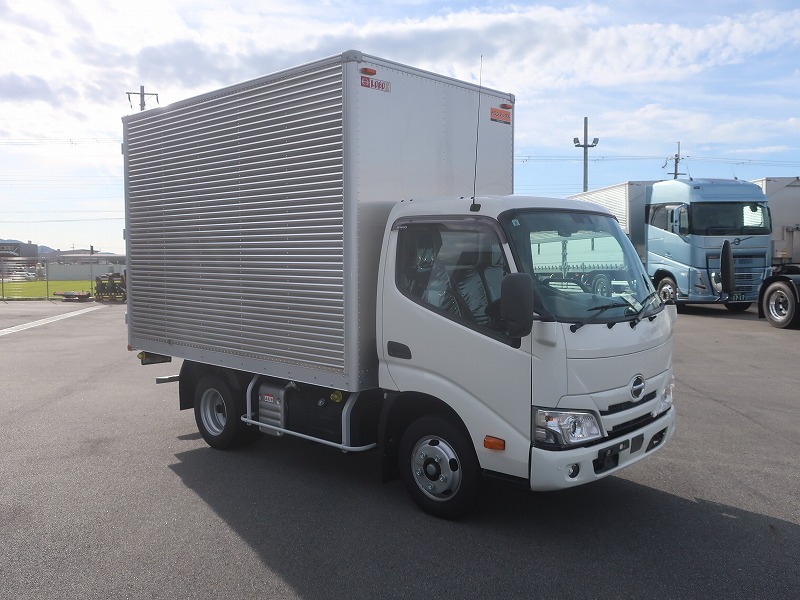 ドライバン 未使用車
車両総重量5トン未満