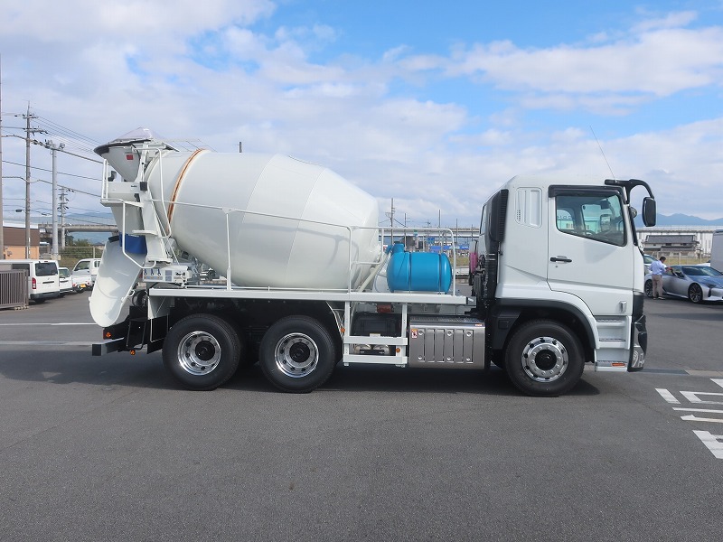 ミキサー　未使用車