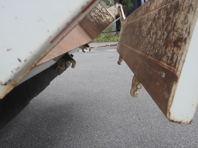 ダンプ　フルフラットロー