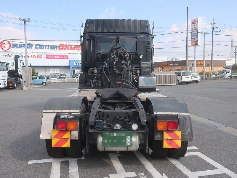 トラクタ　ハイルーフ
リアエアサス
ダンプ用油圧ポンプ付