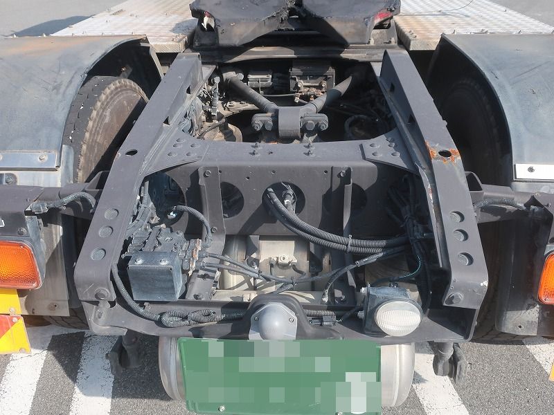 トラクタ　ハイルーフ
リアエアサス
ダンプ用油圧ポンプ付