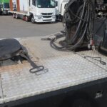 トラクタ　ハイルーフ
リアエアサス
ダンプ用油圧ポンプ付