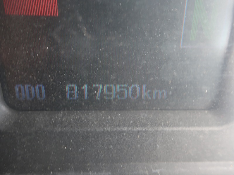 トラクタ　ハイルーフ
リアエアサス
ダンプ用油圧ポンプ付