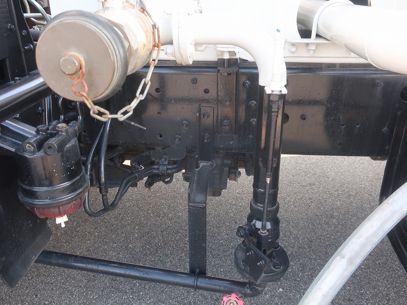 散水車　サブエンジン式