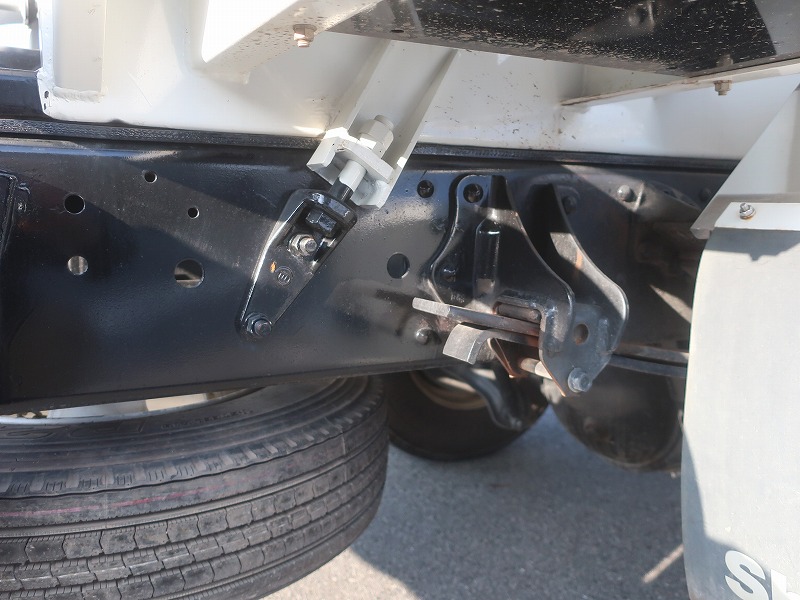 散水車　サブエンジン式