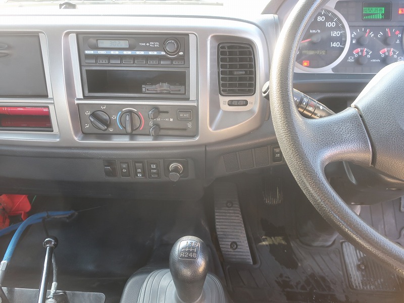 散水車　サブエンジン式