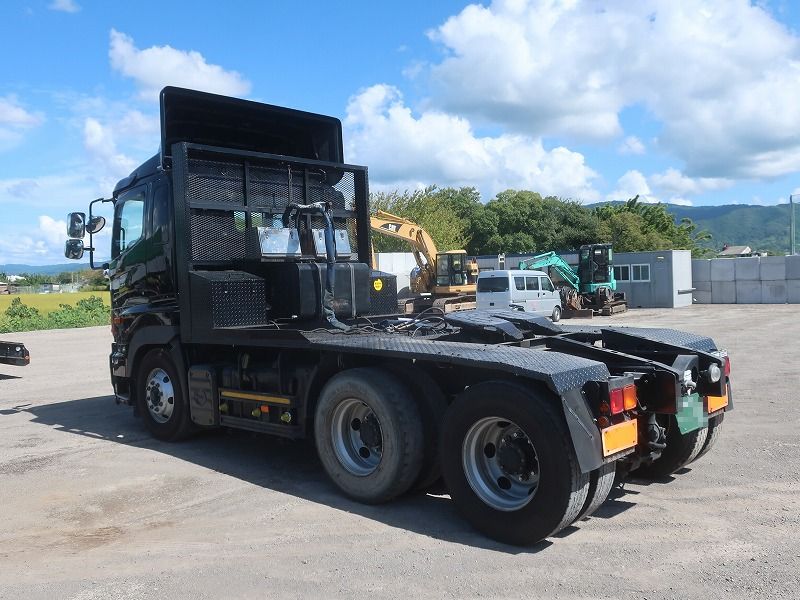 トラクタ　2デフ　18ｔ