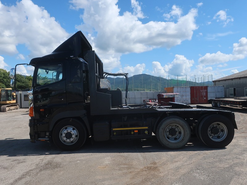 トラクタ　2デフ　18ｔ