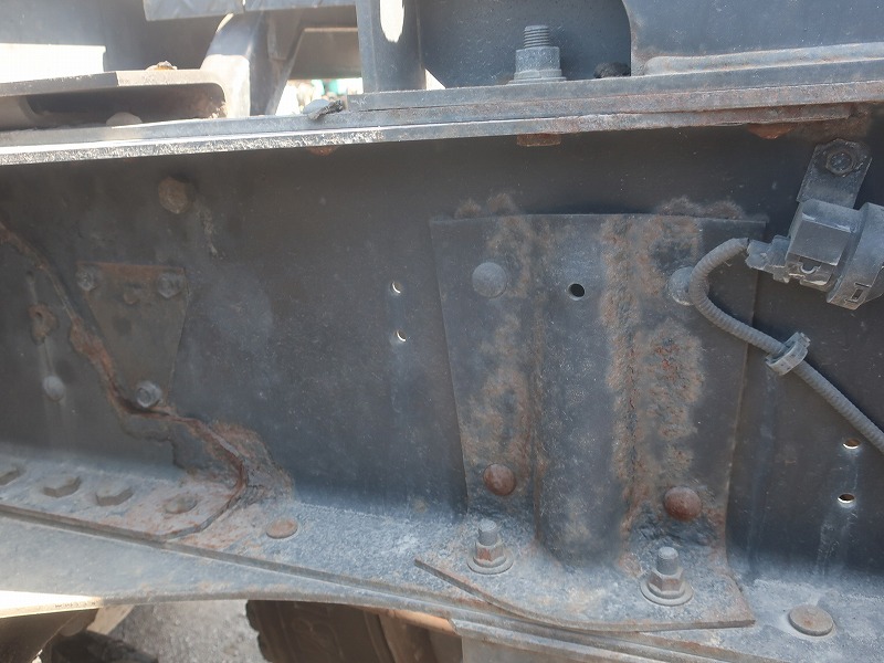 トラクタ　2デフ　18ｔ