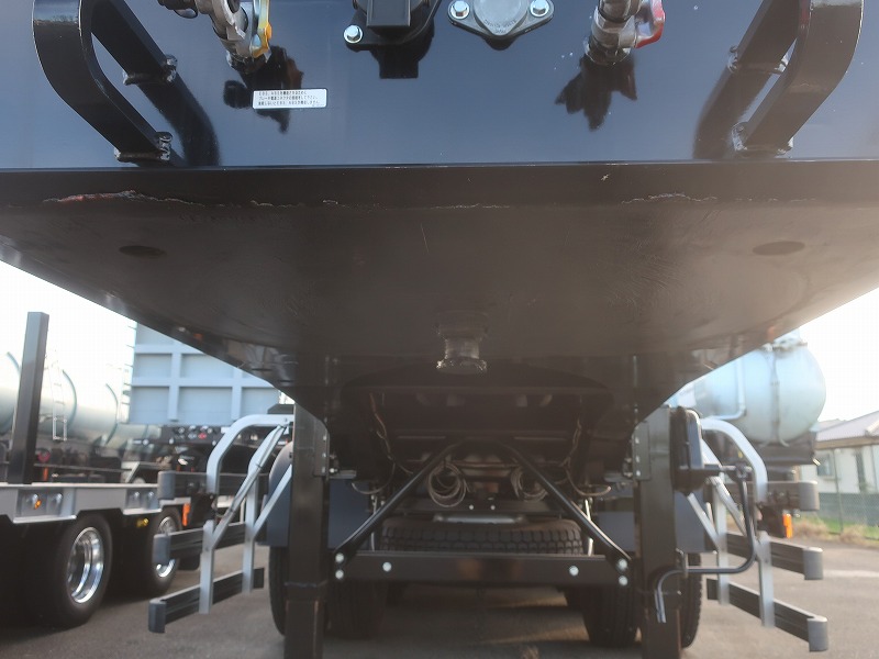 ダンプトレーラ　3軸
未登録