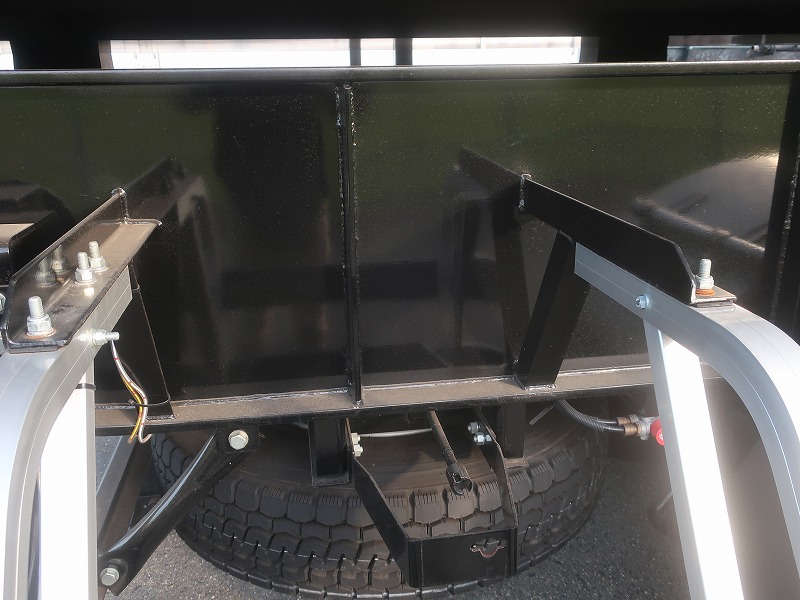 ダンプトレーラ　3軸
未登録