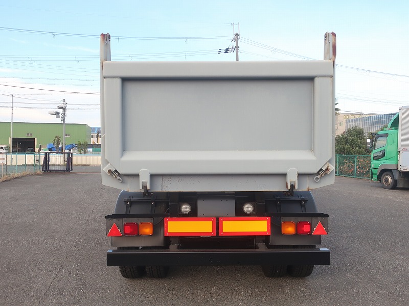 ダンプトレーラ　3軸
未登録